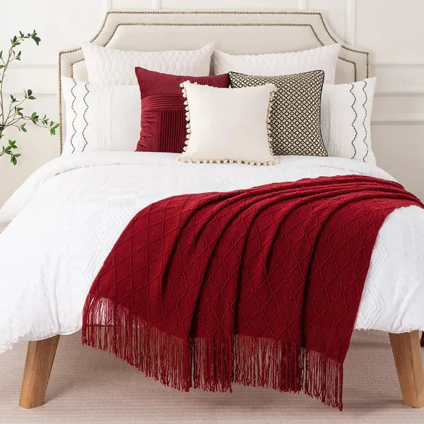 Manta Bordada com Tiras